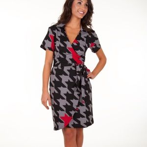 Tracy Negoshian Jane Houndstooth POP Wrap Dress S